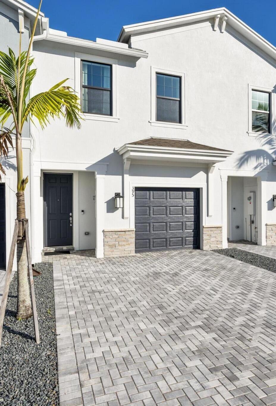 395 Sw Sally Way, Stuart