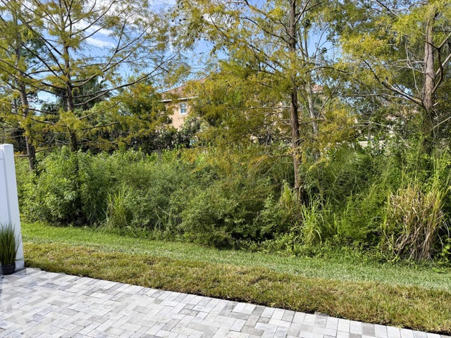 3 of 12 - 395 Sw Sally Way, Stuart, FL