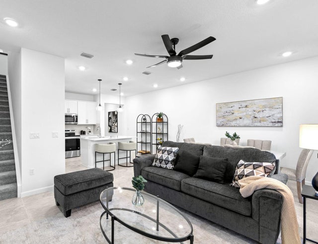 4 of 12 - 395 Sw Sally Way, Stuart, FL