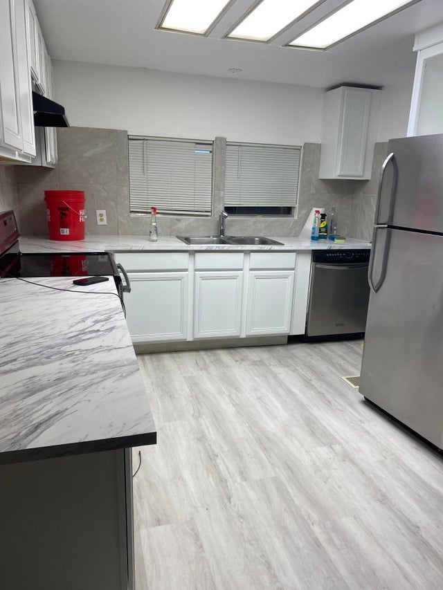 4 of 51 - 6175 N Joshua Lane, Lake Worth, FL