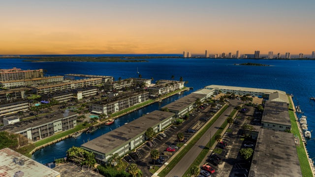 Photo of Listing #RX-11137178