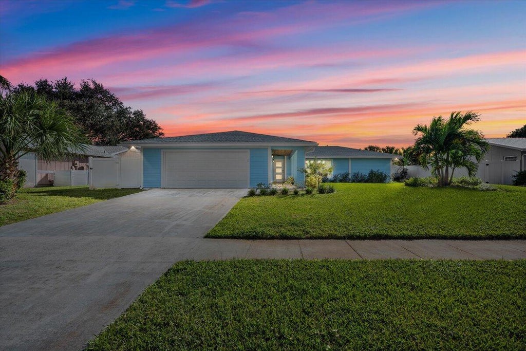 110 Madrid St, Royal Palm Beach