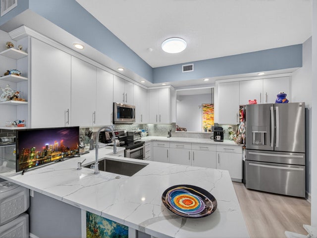 5 of 31 - 118 Palm Point Circle #b, Palm Beach Gardens, FL