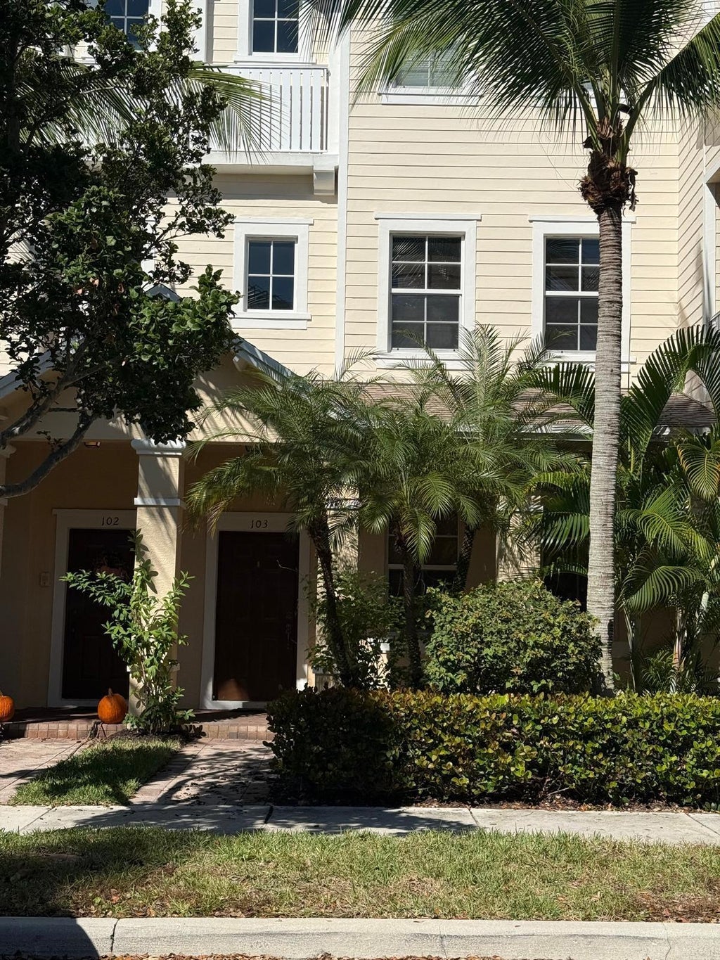105 E Pigeon Plum Dr #103, Jupiter