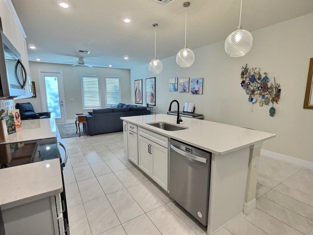 3 of 31 - 4829 Chantilly Road, Lake Worth, FL