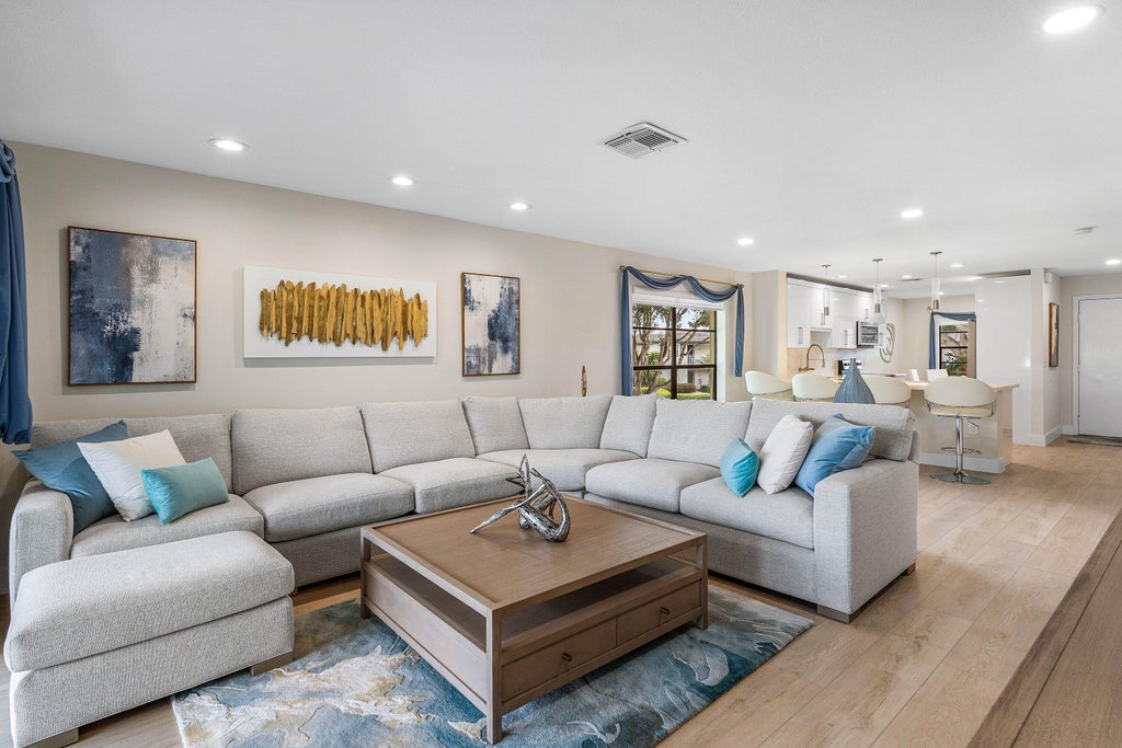 35 Southport Lane #h, Boynton Beach