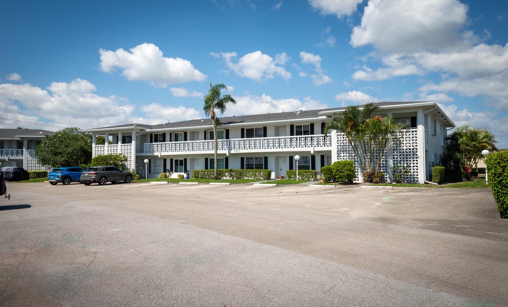 2915 Sw 15th St #203, Delray Beach