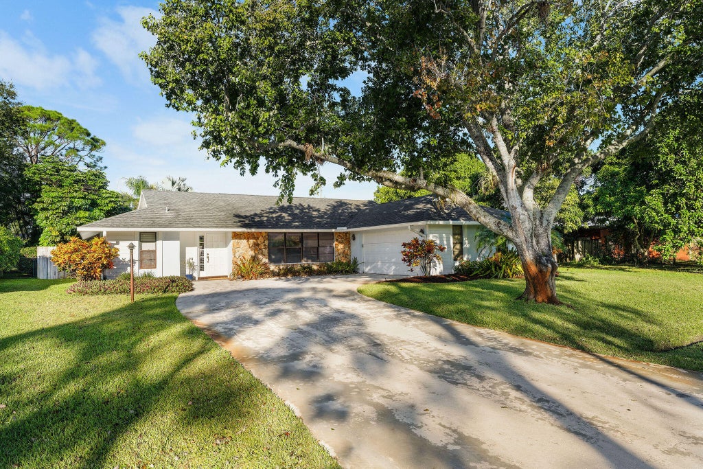 1708 Se Joy Haven St, Port Saint Lucie