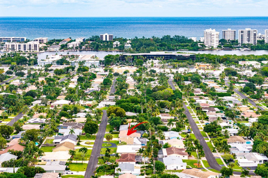 262 Ne 24th Ct, Boca Raton