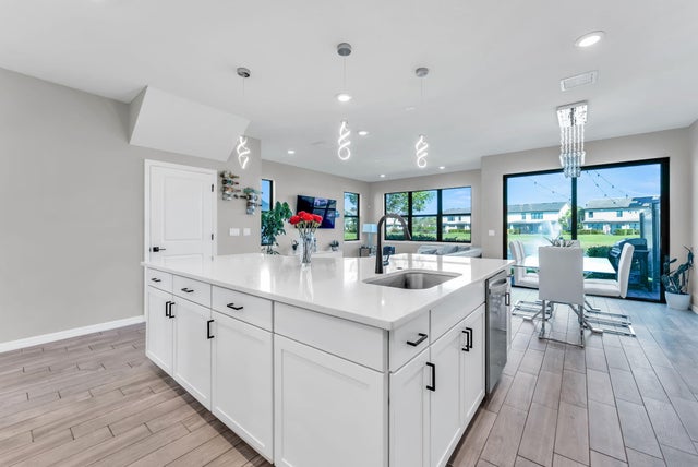 2199 Appleton Circle S, Oakland Park