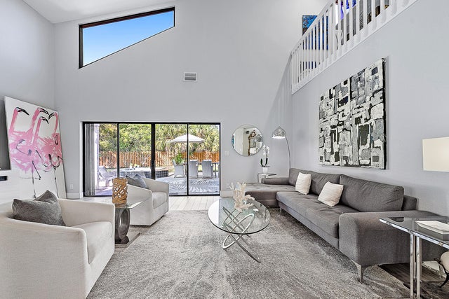 3 of 39 - 2596 La Cristal Circle, Palm Beach Gardens, FL