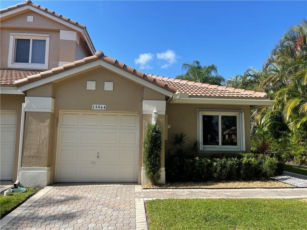 15864 Sw 10th St, Pembroke Pines