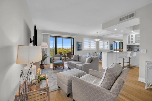 5 of 49 - 200 Waterway Road #206, Tequesta, FL