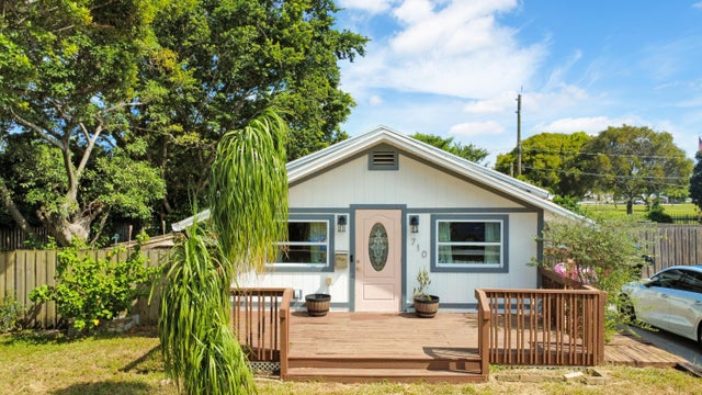 710 S Pine Street, Lake Worth Beach