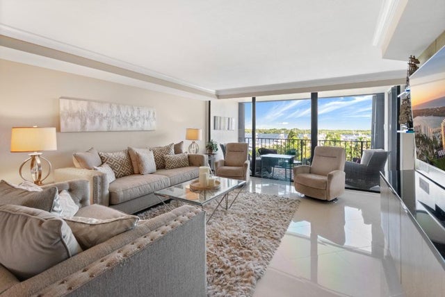 4 of 46 - 122 Lakeshore Drive #533, North Palm Beach, FL