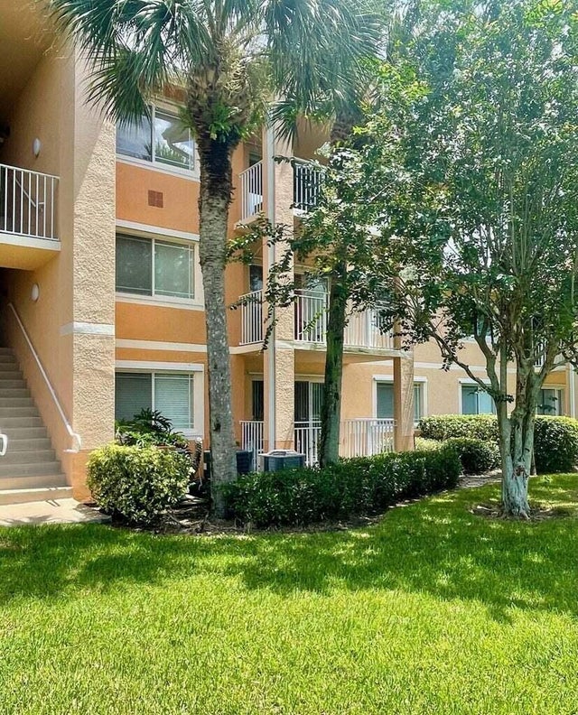 2 of 12 - 221 Sw Palm Drive #104, Port Saint Lucie, FL