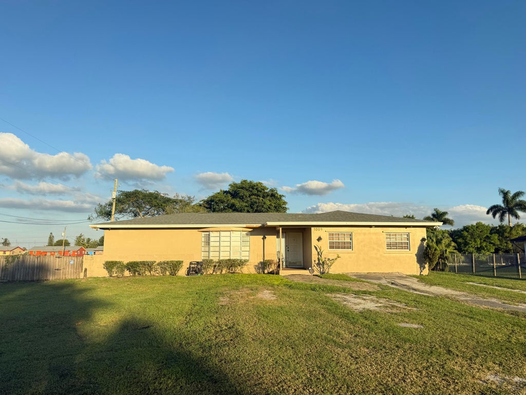 1009 Ne 18th St, Belle Glade