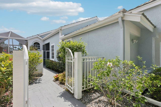2 of 25 - 12921 Oak Knoll Drive, Palm Beach Gardens, FL