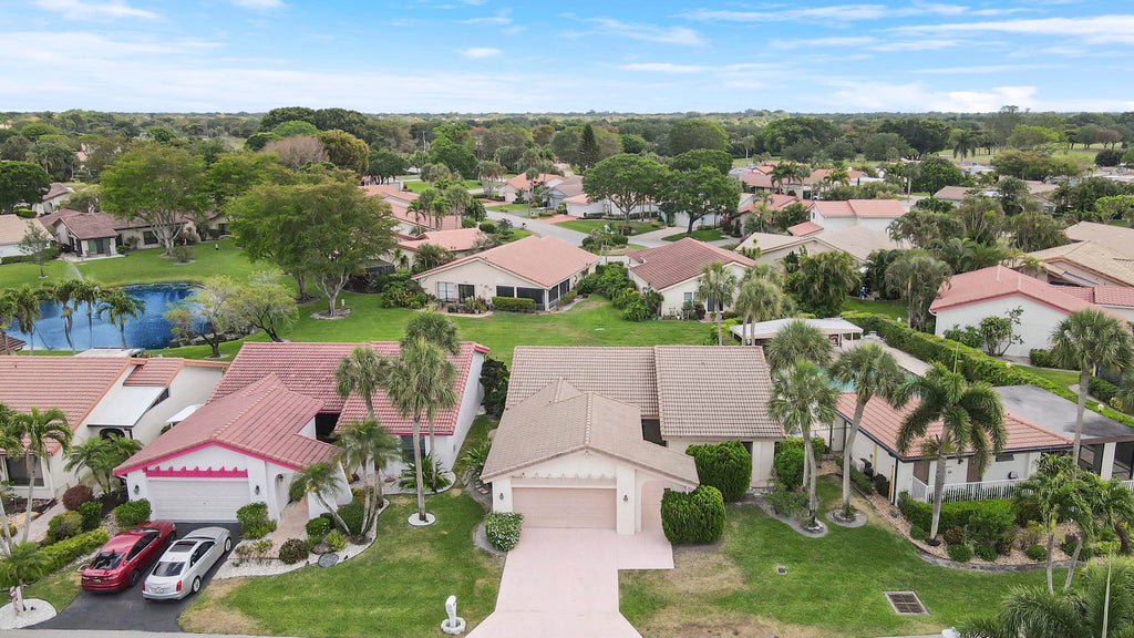 5695 Lakeview Mews Dr, Boynton Beach