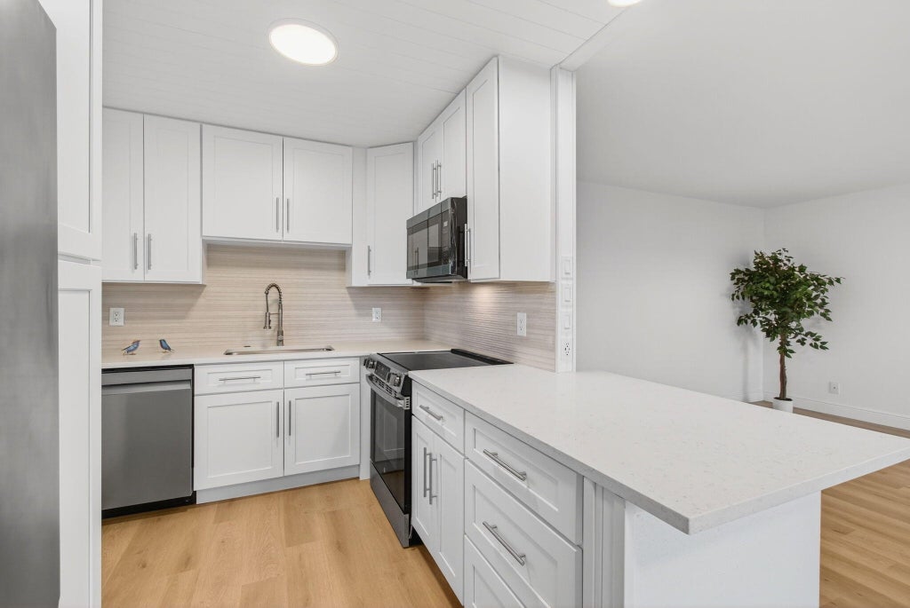 332 Brittany G, Delray Beach