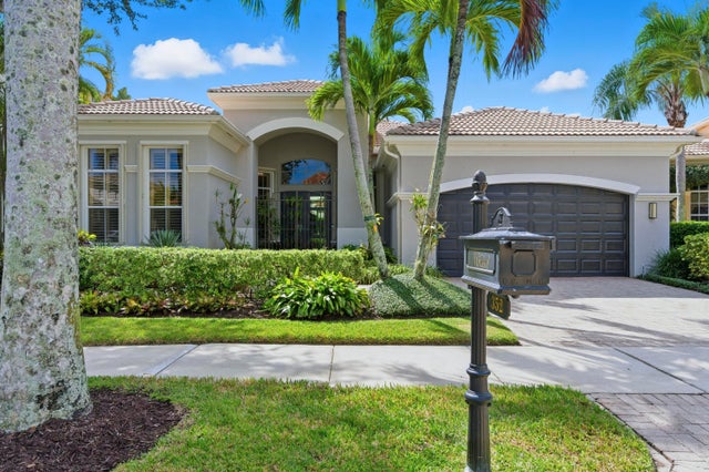 Photo of 352 Vizcaya Dr, Palm Beach Gardens FL