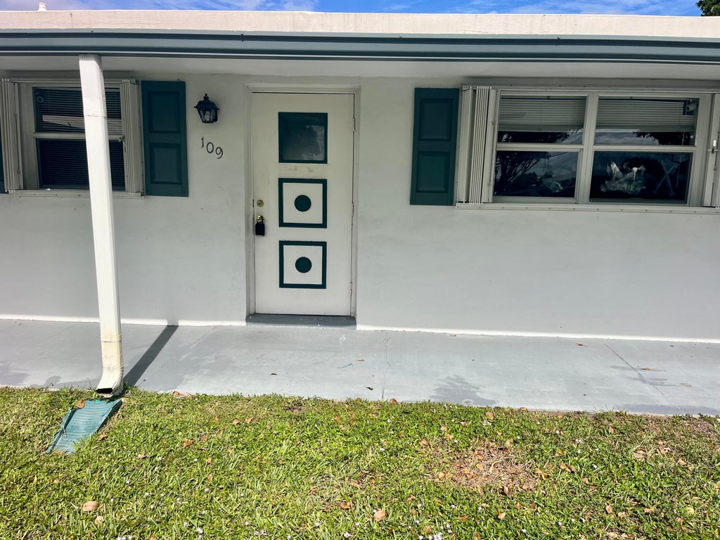 101 Leisure Lake Cir #109, Boynton Beach
