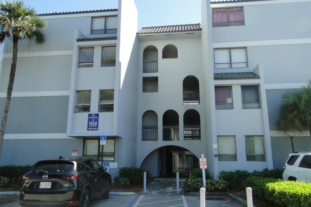 1950 N Congress Av #108, West Palm Beach