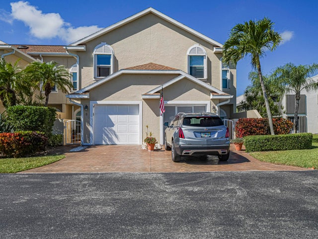 3223 S Lakeview Circle #20-8, Hutchinson Island