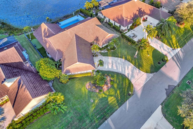 19 Cambria Road E, Palm Beach Gardens