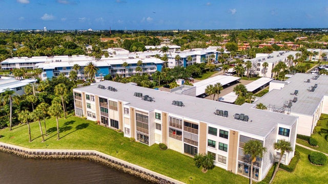 2 of 6 - 1950 Sw Palm City Rd #8-307, Stuart, FL