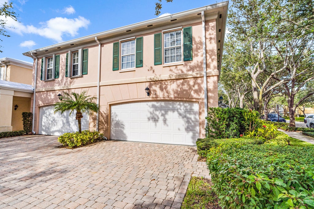 3 Oakland Ct, Tequesta