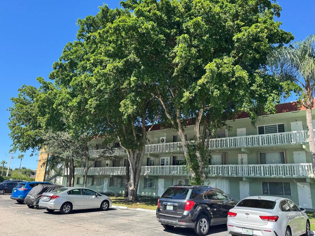 3000 Springdale Blvd #v303, Palm Springs