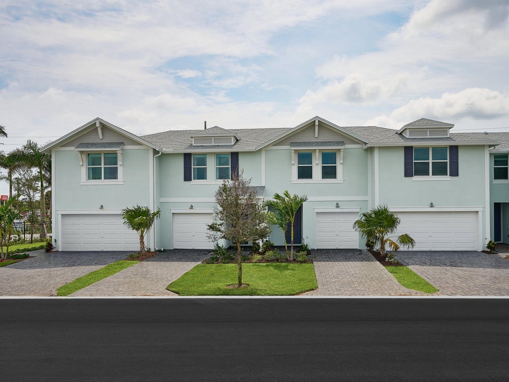 586 Salisbury Cir, Fort Pierce