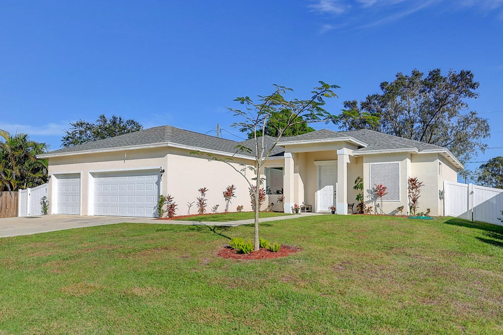 2513 Sw Calder St, Port Saint Lucie