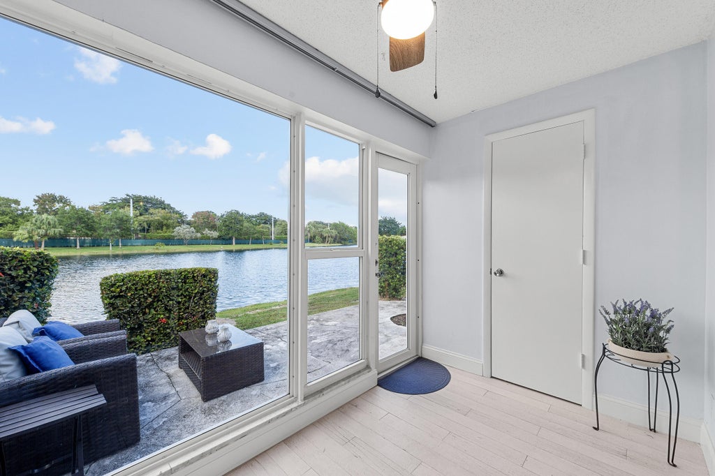 8753 Bella Vista Dr #33, Boca Raton