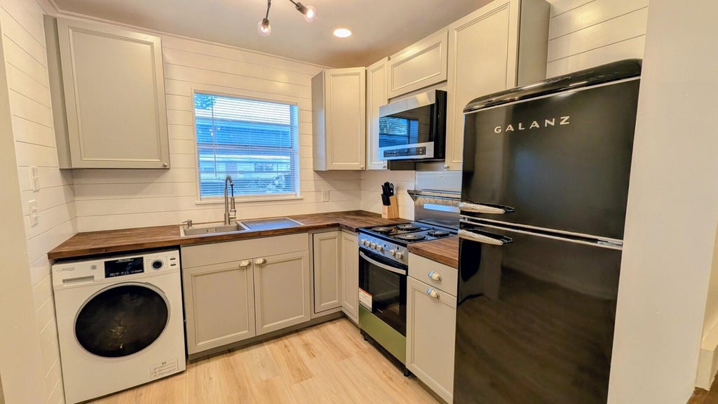 2950 Se Ocean Blvd #5-2, Stuart