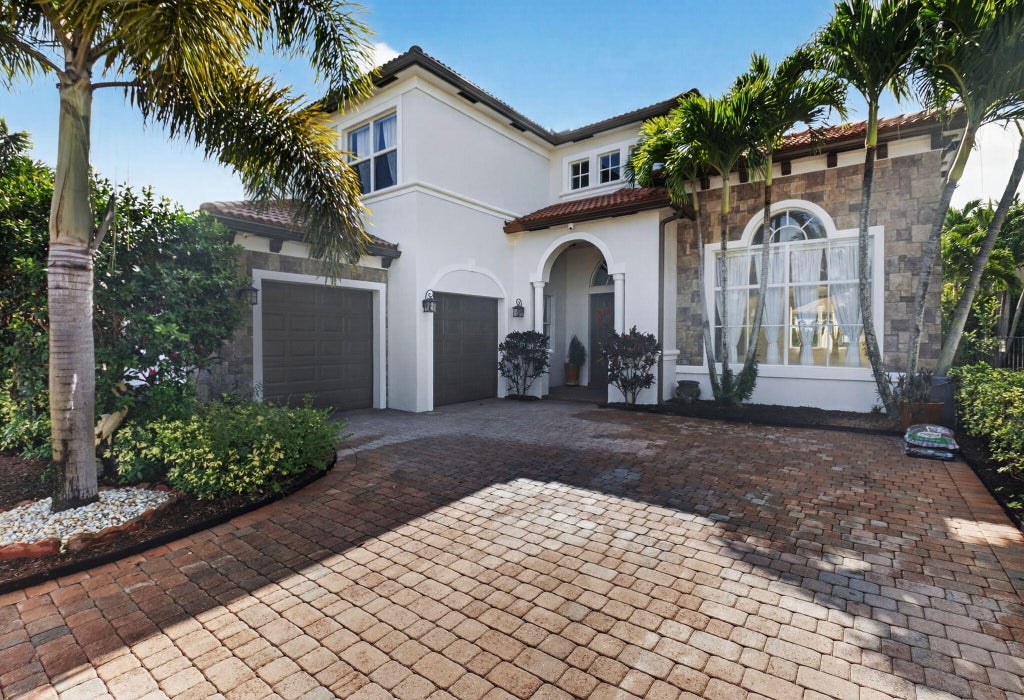 8697 Cobblestone Point Circle, Boynton Beach