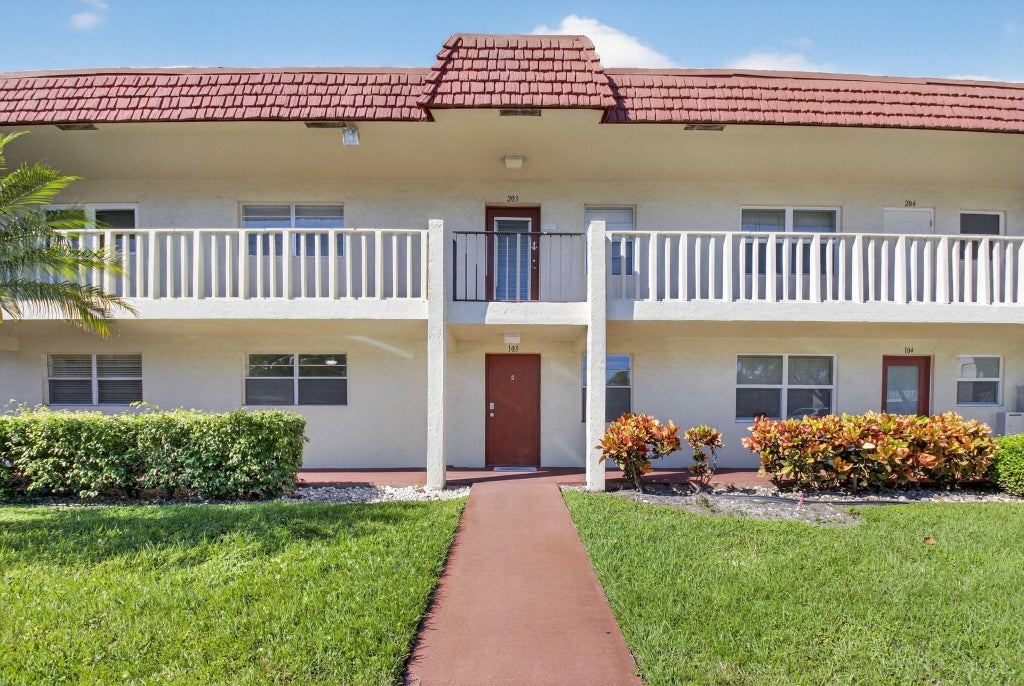 20 Abbey Lane #103, Delray Beach