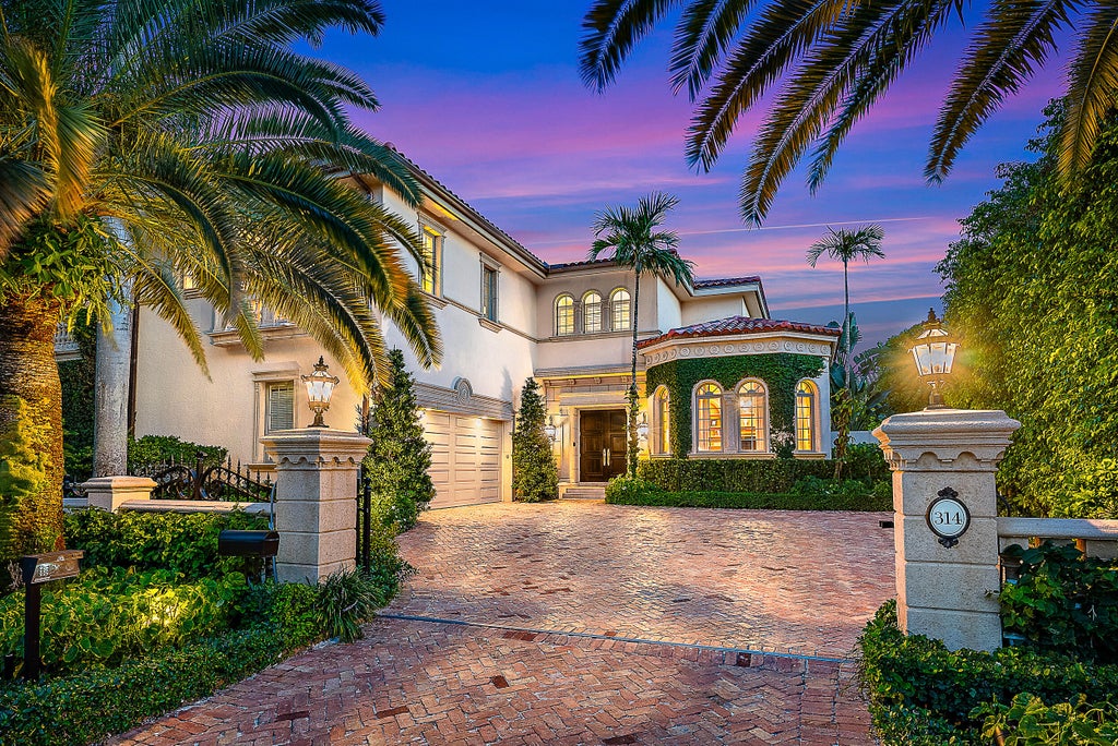 314 Chilean Av, Palm Beach