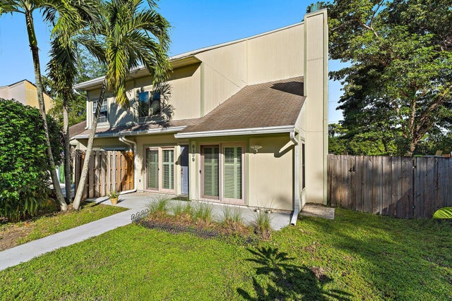 Photo of 9199 Green Meadows Wy, Palm Beach Gardens FL