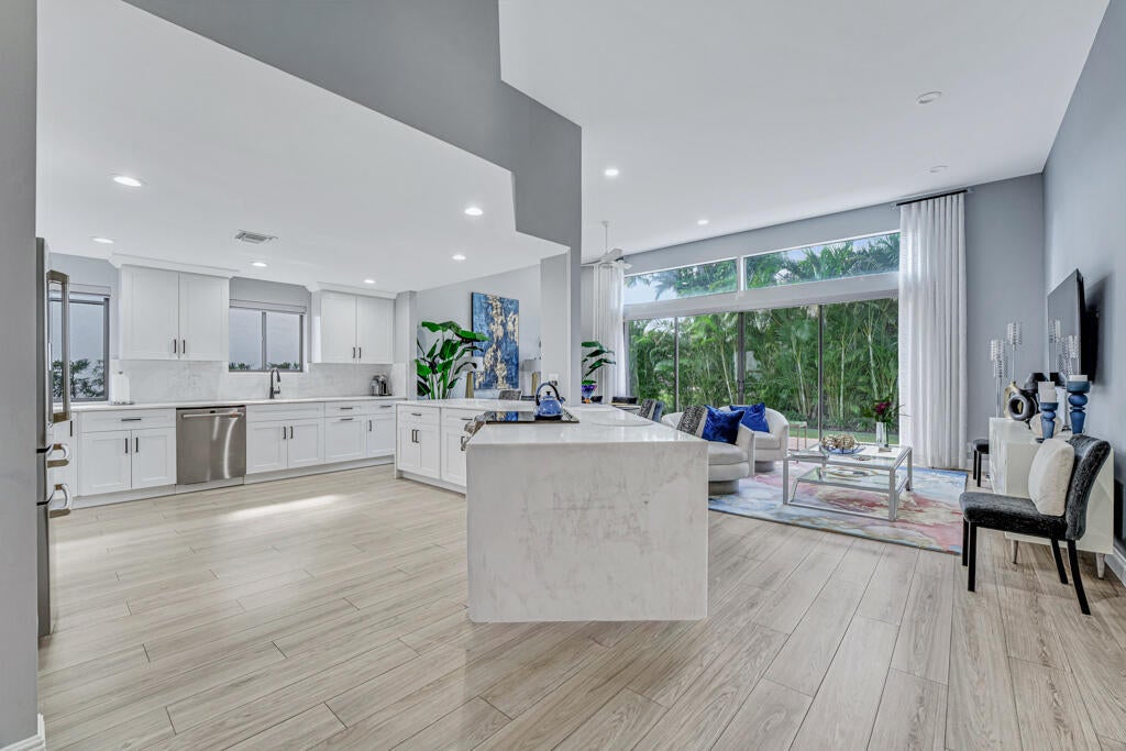 6597 Via Benita, Boca Raton