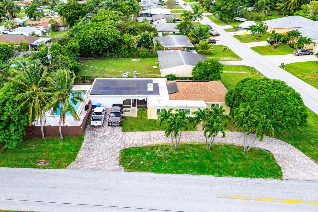 305 Sw 3rd St, Boynton Beach