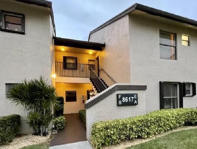 8617 Boca Glades Blvd W #apt E, Boca Raton