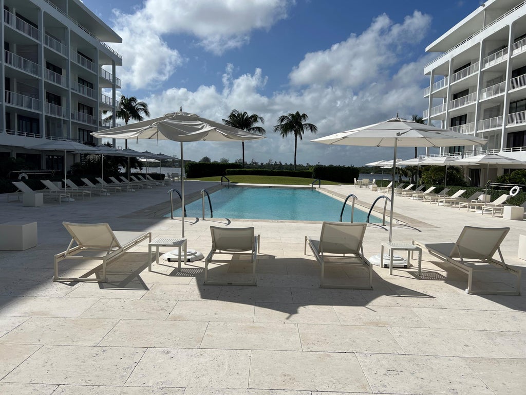 2784 S Ocean Blvd #404n, Palm Beach