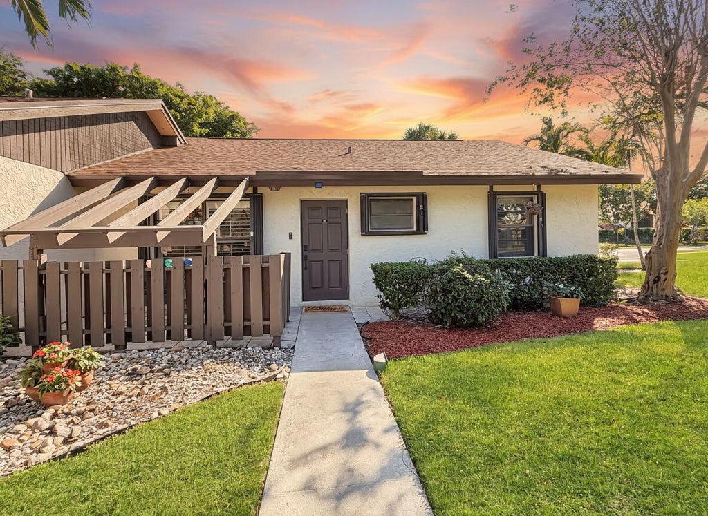 48 Via De Casas Norte, Boynton Beach