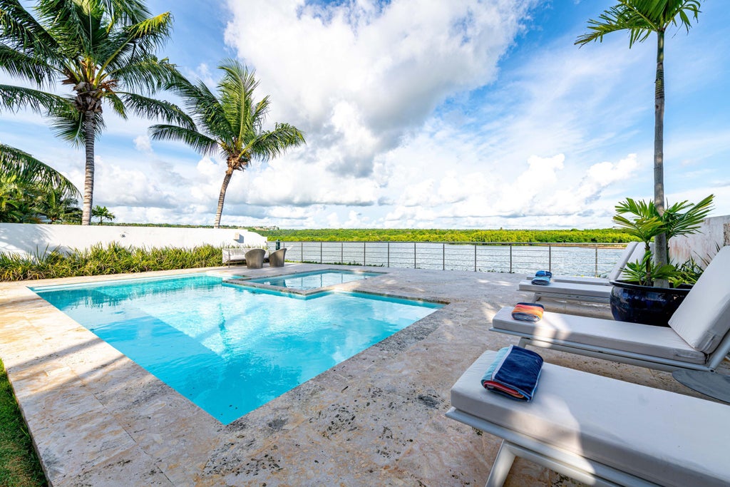 4 Ribera Del Rio, Casa de Campo