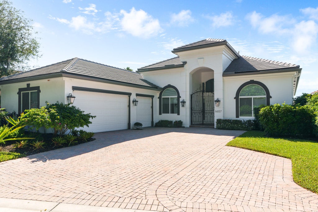 6657 Casa Grande Way, Delray Beach