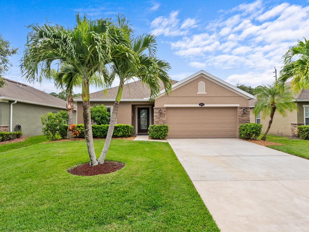 8061 Westfield Cir, Vero Beach