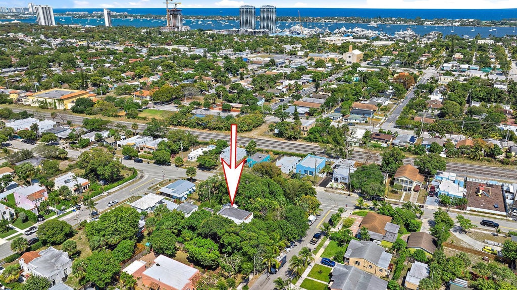 809 37th St, West Palm Beach