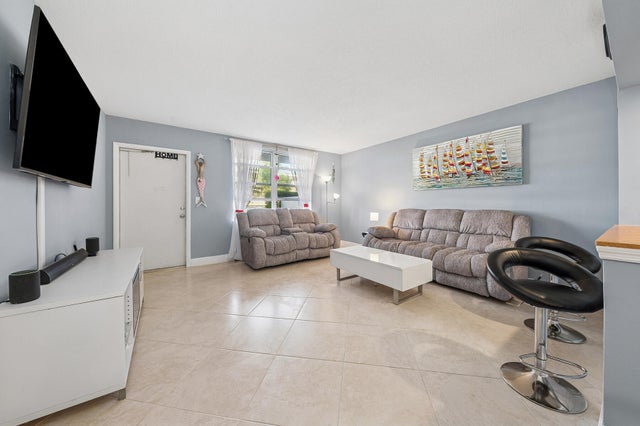 3 of 11 - 2565 S Ocean Boulevard #1180, Palm Beach, FL